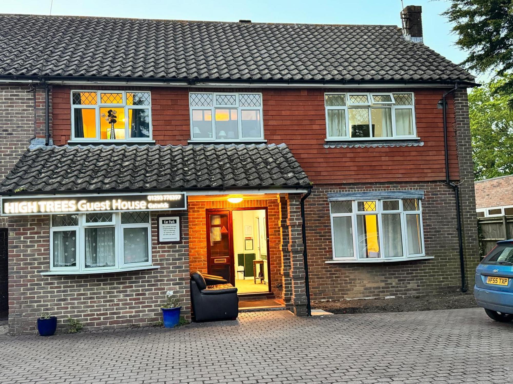 High Trees Guest House Gatwick Horley Exterior photo