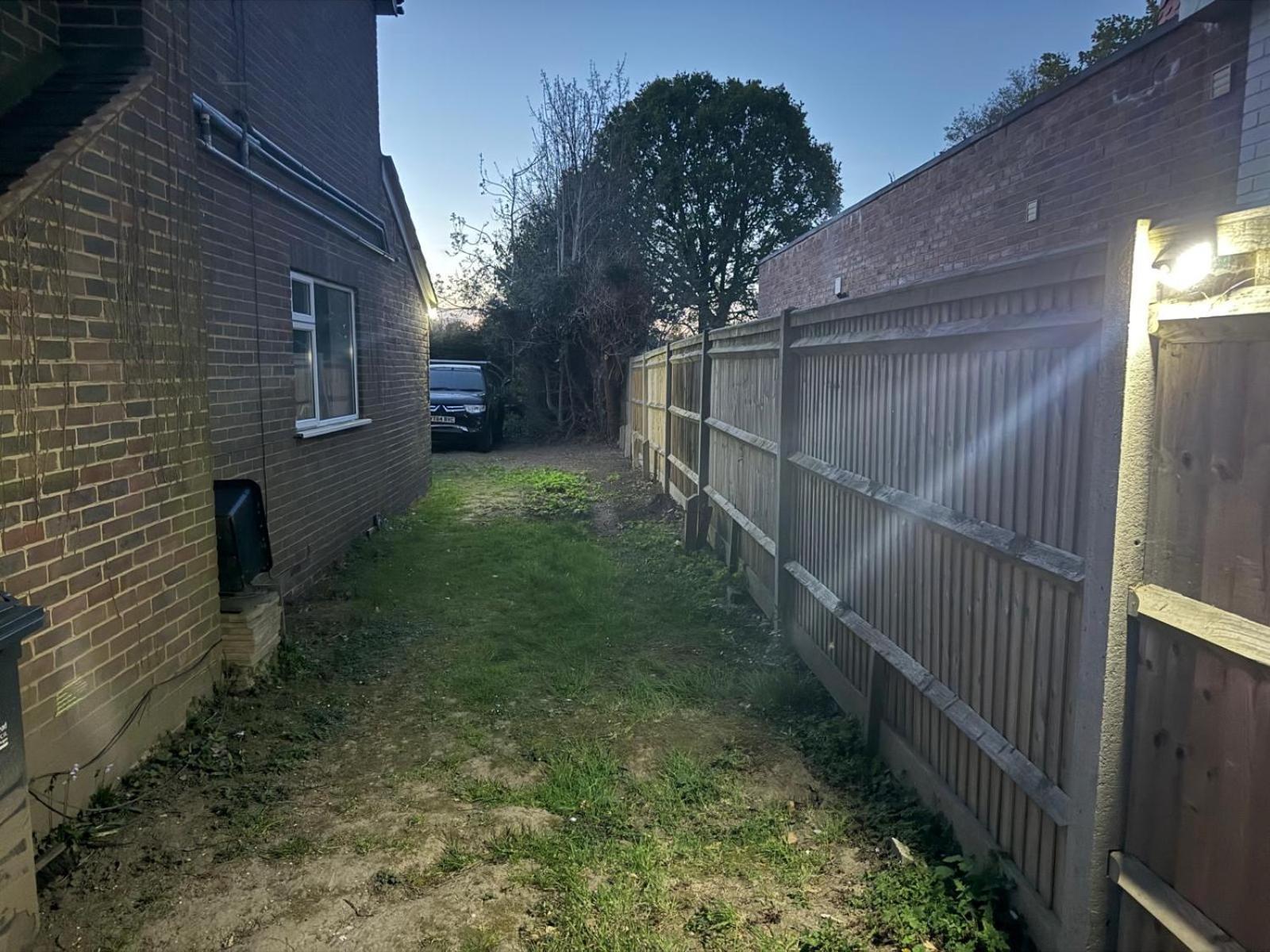 High Trees Guest House Gatwick Horley Exterior photo